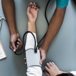 健康診断の種類や費用などは一体どのようになっているのか